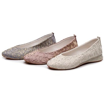 Taroko 湖面波光抓皺懶人低跟淑女娃娃鞋(3色可選)