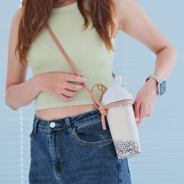 HOLOHOLO｜MILKTEA CUP 大奶茶吸管杯 + 專屬配色背帶組（720ml／4色）