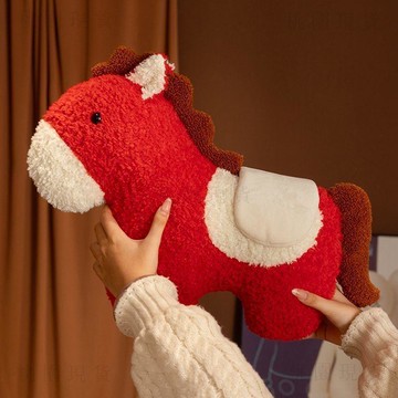 隔日達 💥新年爆款💥新年創意馬年吉祥物抱枕毛絨沙發客廳擺件高級中國風氛圍裝飾
