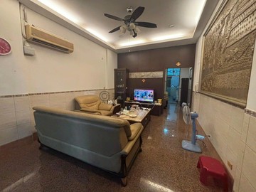 鳳翔國中臨路正四樓 4套房騎樓透天｜高雄市鳳山區鳳燕一街