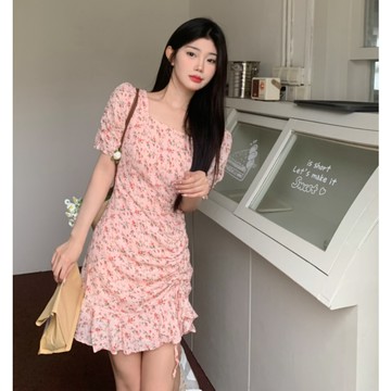 M-4XL 法式甜美方領仙女連身 收腰顯瘦連身裙 大碼女裝 A字裙 顯瘦洋裝 大尺碼洋裝 碎花洋裝 梨形身材