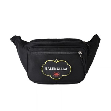 BALENCIAGA 巴黎世家 FUNNY造型布章LOGO尼龍拉鍊胸腰包(黑)