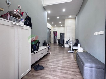 正五權南路透天 | 附極美裝潢免整理即可入住｜台中市南區五權南路