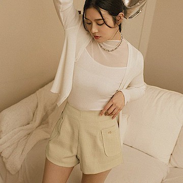 細緻格紋愛心釦短褲-OB大尺碼