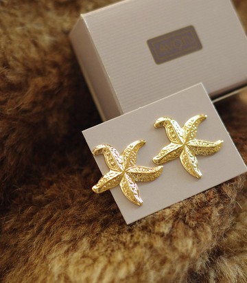 老又好古董珠寶 Vintage 金色海星針式耳環 1987 Avon P104