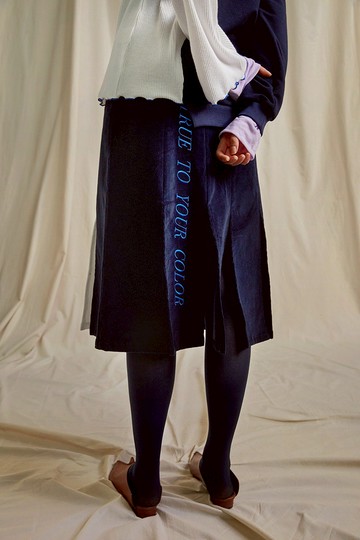 忠實色彩開衩剪接裙