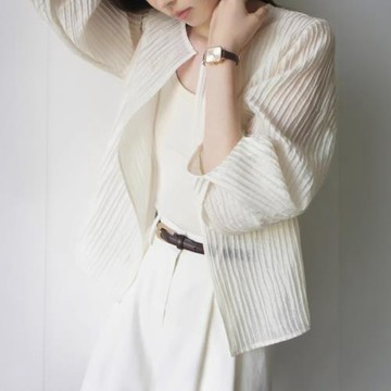 【LANNI 藍尼】★輕透極簡直紋防曬七分袖罩衫(女裝/女上衣/防曬外套/休閒/日系/通勤)