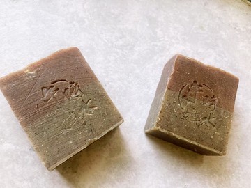 【岩蘭草 × 東印度檀香 午時水艾絨平安皂】鐵砧山午時水