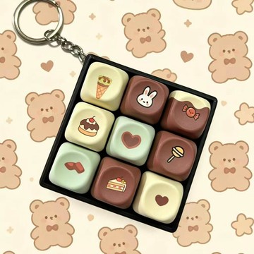 ✨MIMI 🎗台灣出貨 新品26鍵解壓鍵盤玩具 桌面玩具 背包掛件解壓玩具鍵盤按鍵發泄九鍵掛飾鑰匙扣小孩子發泄神器成人