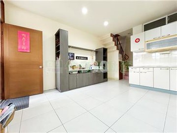 新美街三樓RC透天(建興學區)｜台南市中西區新美街