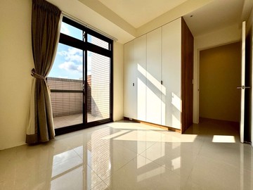 承義佩樺｜四改三房次頂樓視野平車宅｜台中市烏日區溪南路一段