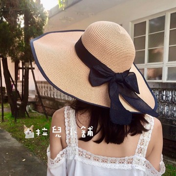 「拉兒小舖」台灣現貨 韓 草帽 夏天 編織大草帽 大沿帽 遮陽帽 海灘風 氣質森林系 編織蝴蝶結草帽 可折疊