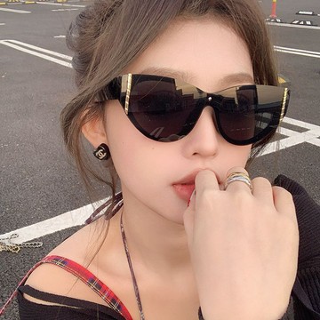 臺灣/✨眼鏡2025歐美風大框墨鏡女高級感網紅個性穿搭遮陽防紫外線太陽鏡拍照