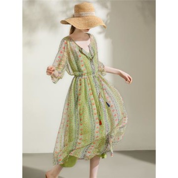 輕奢新款真絲桑蠶絲順紆印花度假風民族風藝術沙灘裙夏日感連衣裙