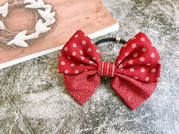 手作髮飾。蝴蝶結髮圈。紅斑蝶