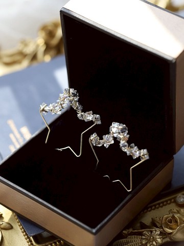 時尚走秀五角星耳環女夸張大歐美網紅個性氣質帶鉆星星過年耳飾1入