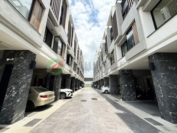大里軟體園區大樁園電梯別墅稀有裝潢戶｜台中市大里區西湖路