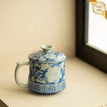 【汝窯元青花】主人杯 茶杯 陶瓷杯 辦公杯 水杯 茶具 景德鎮手工 搭把手設計 辦公家用 品茗送禮