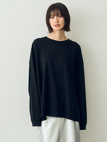 素面光滑感圓領休閒T恤(07000007400) - YECCA VECCA