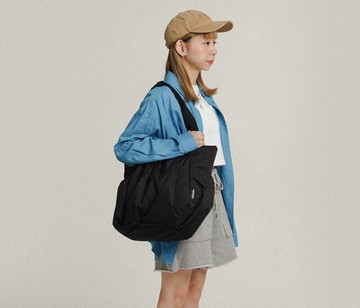 環保Re系列 | 極輕手提袋 REON (黑) 附水瓶保護套