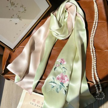 溫婉清麗國風手工刺繡真絲絲巾 雙層雙面桑蠶絲蘇繡圍巾節日禮品