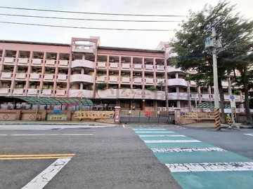 龍山國小1+2F店住｜桃園市桃園區龍泉五街