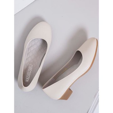 圓頭米白色粗跟3cm美容院工作鞋女低跟軟底皮鞋淺口單鞋上班女鞋