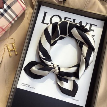 杭州絲綢女春秋百搭黑白條紋裝飾圍巾小領巾桑蠶絲真絲絲巾小方巾