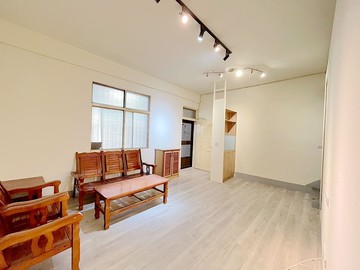 潭子車站漂亮孝親透天~錯過不再!!｜台中市潭子區福潭路