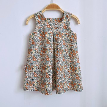 打摺A字洋裝 優雅山茶