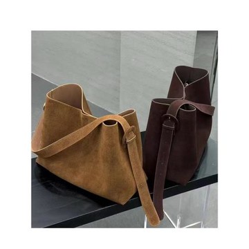 磨砂皮高級感單肩通勤大容量女包