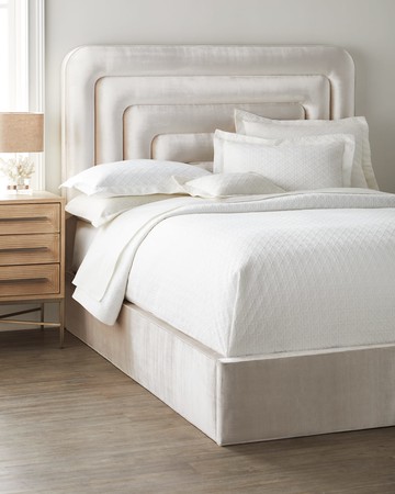 Gillian Queen Bed