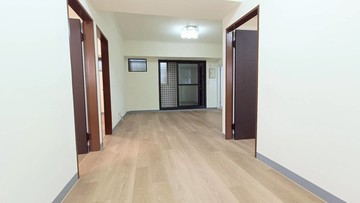 鳳山五甲福人居大廈陽台進出翻新三房+平車｜高雄市鳳山區南江街