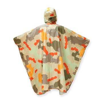 日韓限定 POLER RAIN COAT 可收納式防水斗篷 芥末迷彩