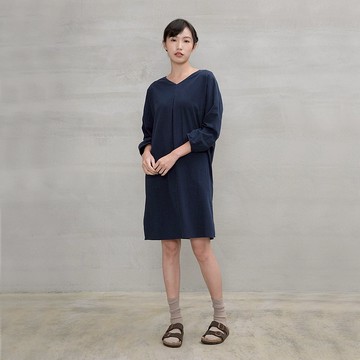 沉淨心靈V領洋裝  Laundry Day V-neck Dress D162