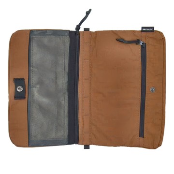 OCE GEAR 多功能斜跨側背包 – 附掛繩 咖啡色  22 x 13 x 6cm  1個