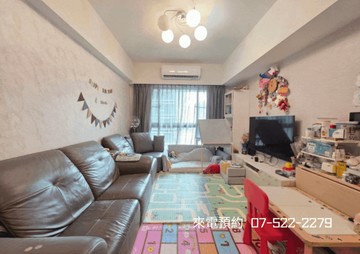 ￥【獨家】巨蛋商圈邊間精緻2+1房車｜高雄市左營區文萊路