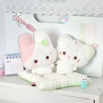 台灣現貨🎀貓貓掛件 毛絨魚餅小貓 幸運小兔 毛絨公仔  書包掛飾 貓咪吊飾 卡通掛件 鑰匙圈 包包掛件 節日禮物 畢業