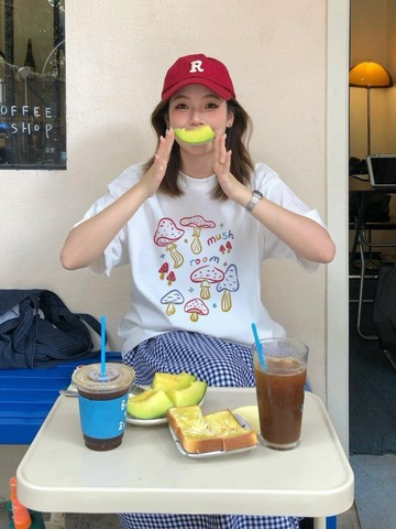 白色T恤短袖夏設計感小眾新款韓版慵懶風上衣半袖  女生上衣 印花寬鬆情侶短袖T 上衣女 美式t  韓版T 大學T夏季