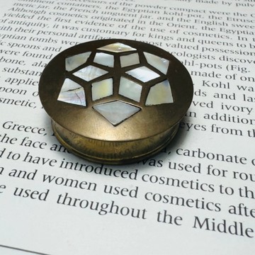 印度鑲嵌母貝銅盒