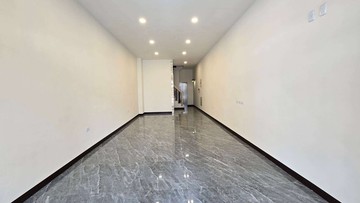 金獅湖市場正鼎力路店面電梯透天｜高雄市三民區鼎力路