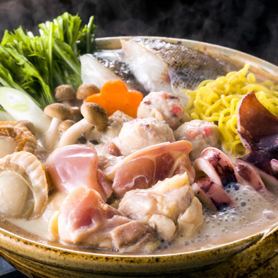 北海道 鶏白湯鍋 Cセット( 鶏もも肉100g・いか・つみれ・生ラーメン・たれ)  送料無料(沖縄・離島を除く)