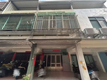 大里塗城成功商圈臨路透天｜台中市大里區成功路