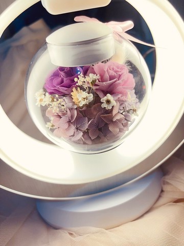 日本永生花/浪漫優雅蘭紫/ 三款功能 飄浮花燈x藍芽音響x無線充電