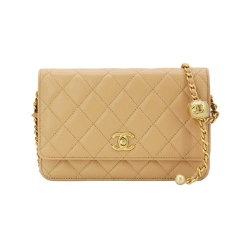 Chanel 展示品 金雙C菱格羊皮調節金球woc斜背包(AP1450-奶茶色)
