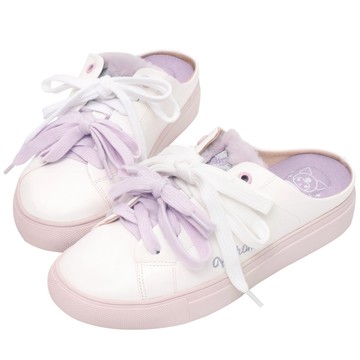 Ann’S X Sanrio三麗鷗 酷洛米聯名 毛茸茸不對稱刺繡雙層鞋帶平底穆勒鞋3cm-白