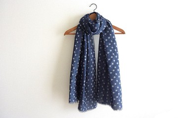 播州織紗 雪滴花紋披肩 藏藍色