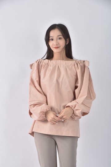 (F) natural couture蝴蝶結一字領粉色長袖上衣