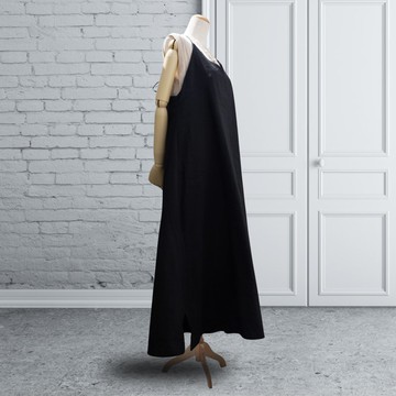 彈性亞麻 A字長版洋裝 黑色