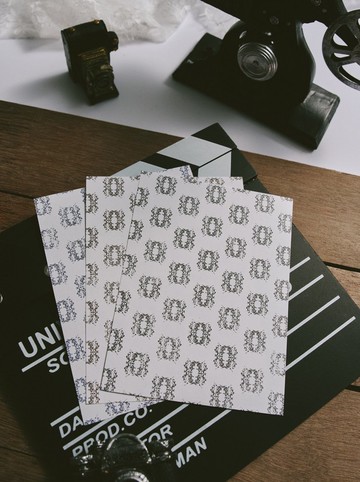 Maxim 壁紙：午夜花園 (大)